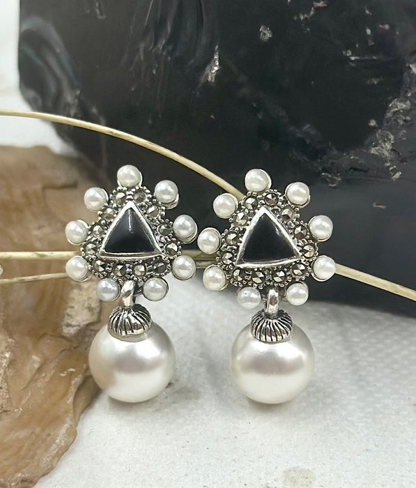 Buy Oxidised Jewellery Earrings | Yellow Triangle Stone Oxidised Earrings –  Nithilah